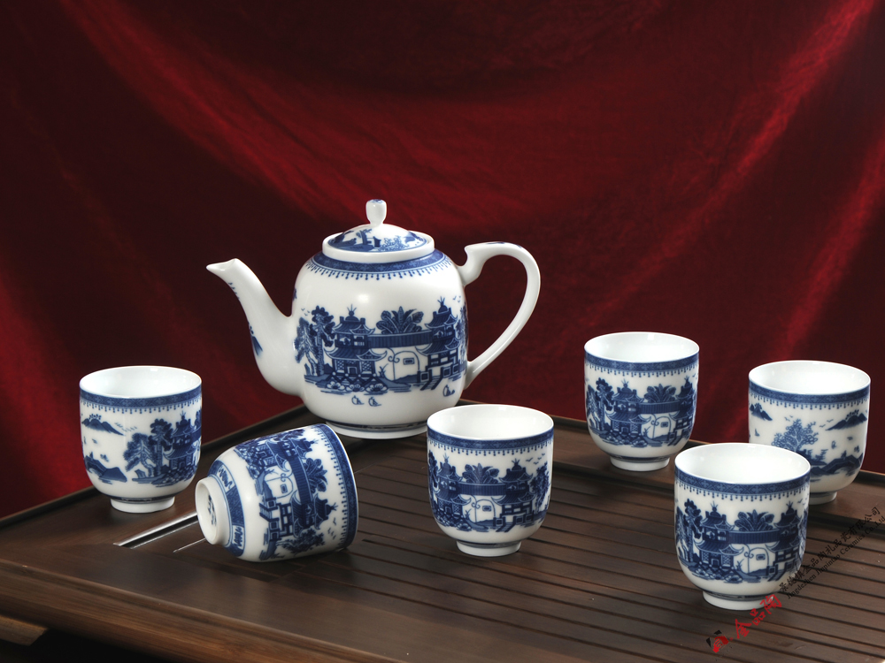 7头釉中彩青花梧桐茶具